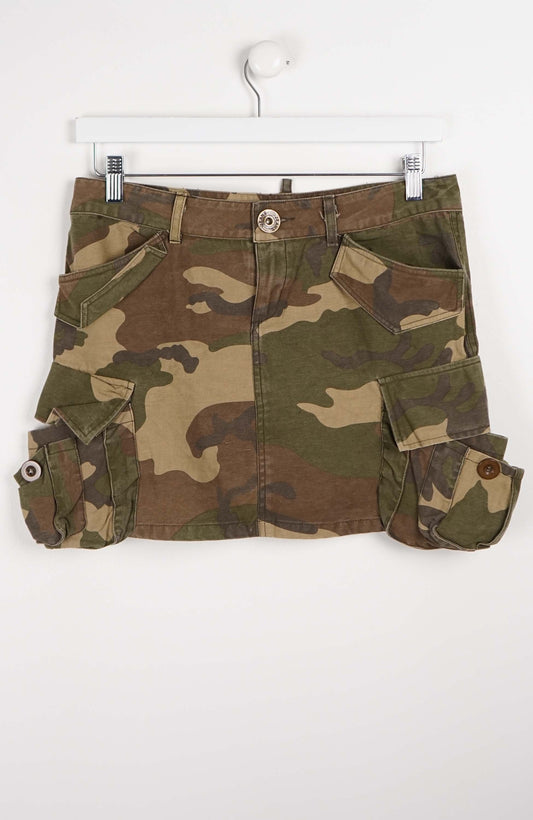 VINTAGE Y2K DENIM SKIRT (SIZE 14)