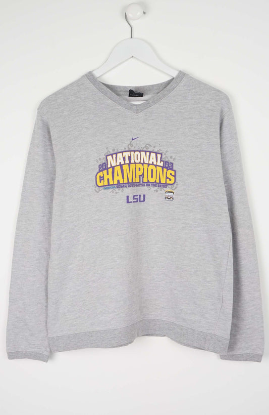 VINTAGE NIKE SWEATER (XS)