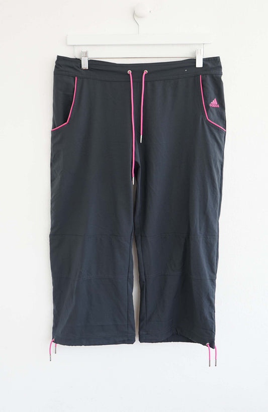 VINTAGE ADIDAS 3/4 TRACK PANTS (XL)