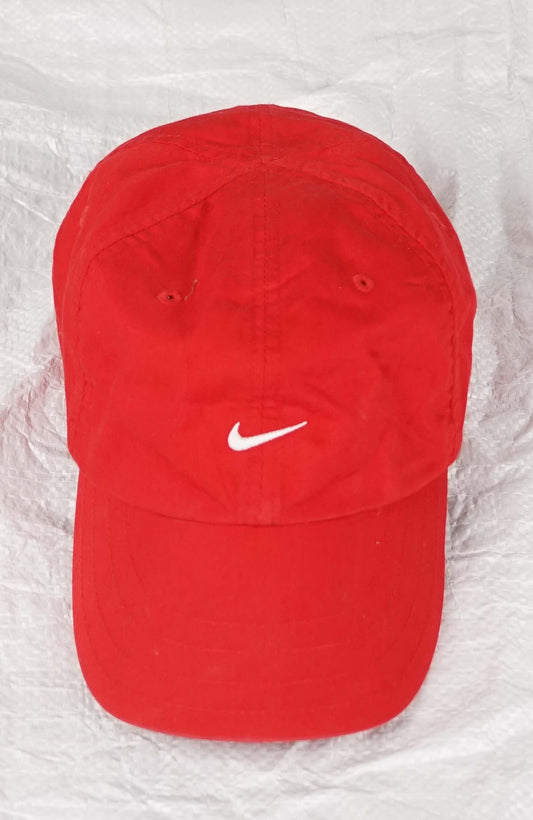 VINTAGE NIKE HAT