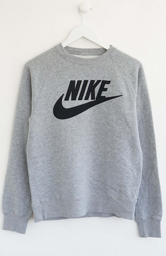 VINTAGE NIKE SWEATER (S)