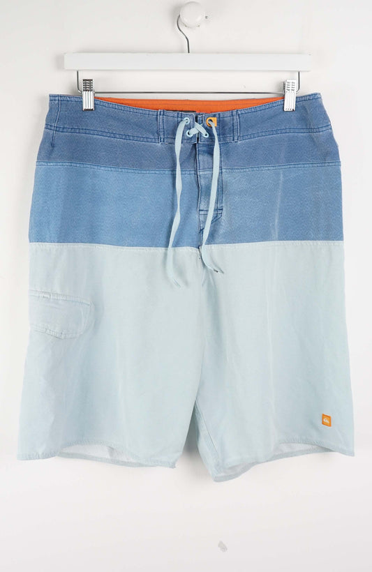 VINTAGE QUIKSILVER BOARD SHORTS W33